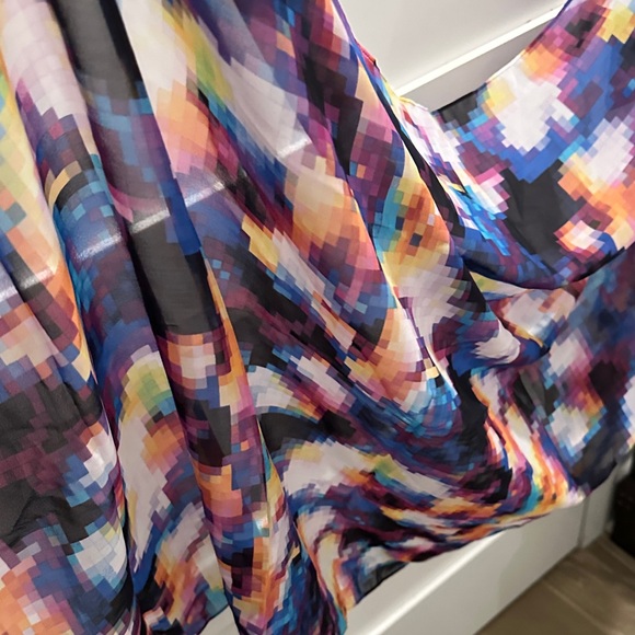 Calvin Klein Multicolor Pixelated Scarf - Picture 8 of 10